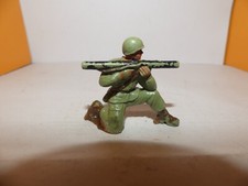FIGURINE MILITAIRE AMERICAIN GENOU A TERRE LANCE ROQUETTE (2)