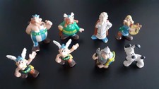 LOT DE 8 FIGURINES ASTÉRIX BULLY DARGAUD 1974