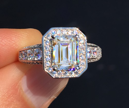 Emerald halo ring top - 1.5, ct