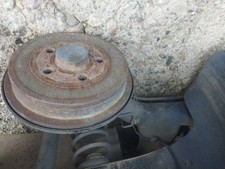 6Q0500051AT ESSIEU ARRIÈRE /