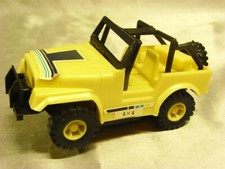 ANCIEN JOUET MINIATURE VOITURE 4X4 TOOL BOX ELECTRIQUE TOY CAR