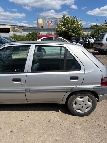 Porte arriere gauche citroen - arriere,