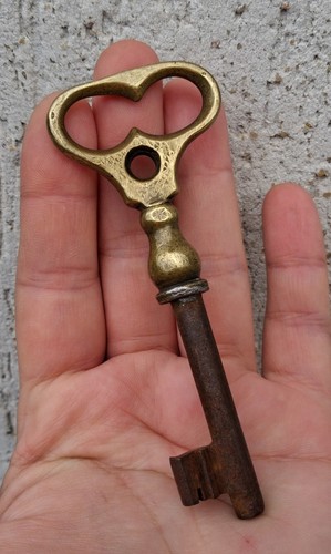 Clé ancienne old key - 1,