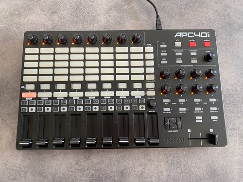Vends akai professionnal apc40 - akai,