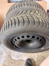 Alfa Giulietta 4 pneus Bridgestone 4 saisons  tres peu usés. 205/55 R16. 5 trous