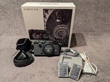 Olympus Pen F Noir Très Bon État + Accessoires 