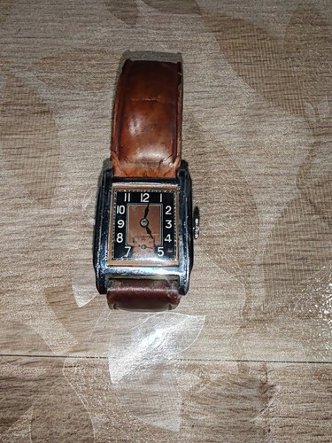 Rare montre rectangulaire ww2 - rare,