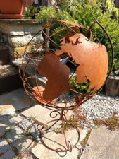 Grille noble globe terrestre