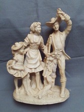 Ancienne statue couple et