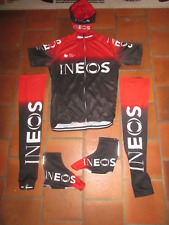   INEOS 2019 maillot, casquette, jambières, couvre-chaussures L