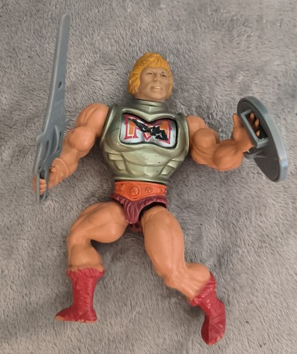 Figurine man - figurine, armor)