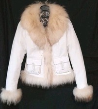 Blouson,veste Femme en cuir blanc et fourrure .Oakwood. 