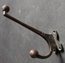 PORTE MANTEAU en BRONZE