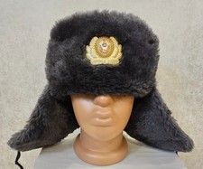 Authentique chapeau Ouchanka