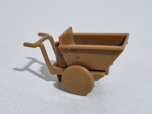 Ancien chariot miniature