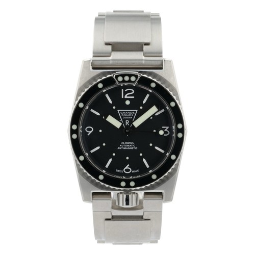 Zrc grand fonds - grand, black
