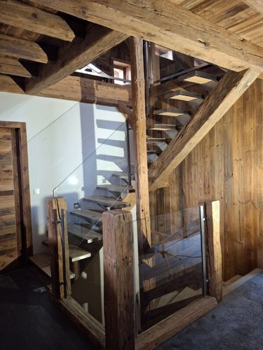 Escalier quart tournant bois - quart,