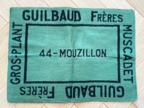 Ancien tapis carte - carte,