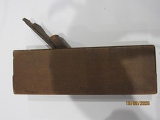 Rabot en bois ancien