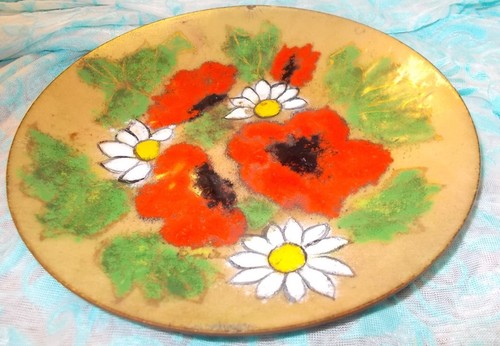 Retro small round mid - small,