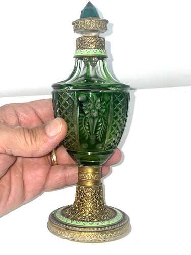 Superbe flacon cristal - , taillé
