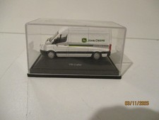 RARE FOURGON VOLKSWAGEN CRAFTER  " JOHN DEERE "  -  SCHUCO  - 1/87ème - EN BOITE