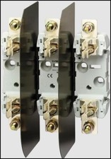 SOCOMEC - 65011033 (SOCLE 3P 630A T3 FIX PAR VIS) - Switch Fuses - Like new