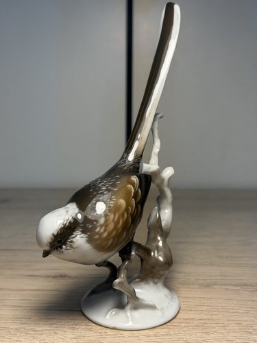 Figurine oiseau sur branche - , en