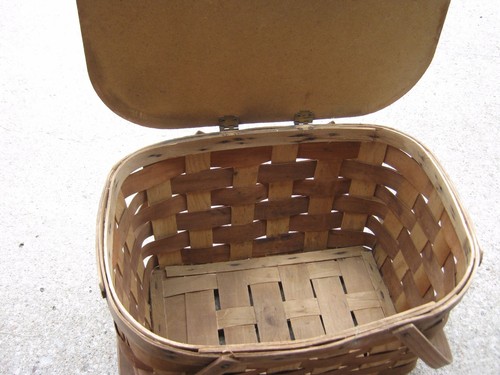 Vintage wood weave picnic - vintage,