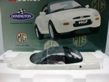 WOW EXTRÊMEMENT RARE MGF MkI Roadster Hard Top RHD 1.8 Pearl White 1:18 Corgi-AA