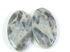 Paire assortie cabochon de