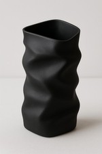 Vase Design Sculptural –