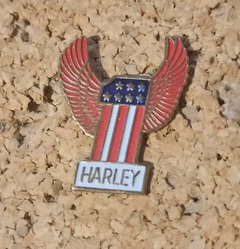 Pin harley davidson numéro - pin's,