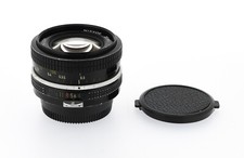 NIKON Nikkor non-AI 20 mm f4  numéro 115575
