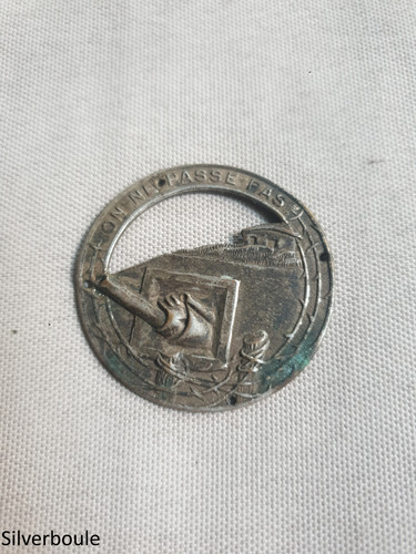 Insigne beret coudre - de,