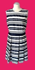 VALENTINO ITALY CHIC DRESS WHITE/NAVY BLUE STRIPES  POCKETS PLEATED WAIST 46/12