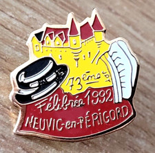 Pin's - 43ème Félibrée 1992 - NEUVIC EN PERIGORD  .....    (Ref. 220)