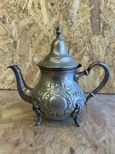 Théière Marocaine En Metal