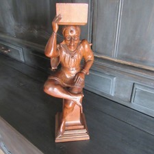 Sculpture en chêne menestrel