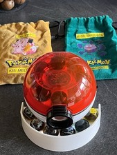 Pokémon Vintage 1999 – Poké Ball Projecteur + 29 billes + 2 sacs Melofee Smogo