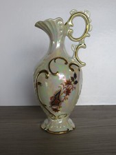 AIGUIERE EN PORCELAINE DE