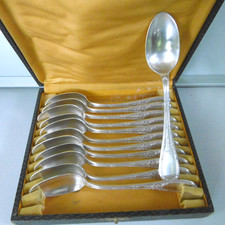 12 cuillères a cafe metal argente ercuis