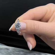Bague en platine exclusive