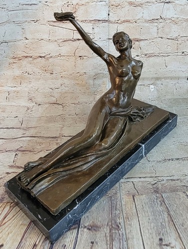 Statue bronze vintage art - en,