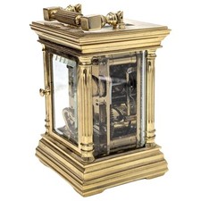 Pendulette de voyage en bronze