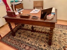 bureau ancien style Louis XIII