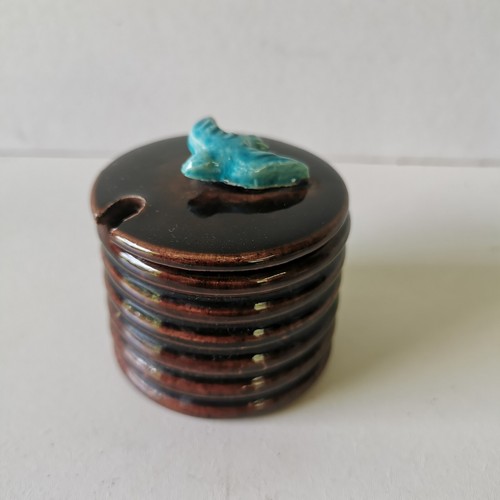 Accolay ancien moutardier - , en
