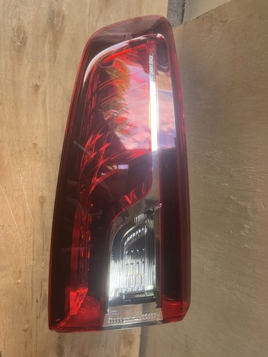 Feu arrière gauche renault - feu,