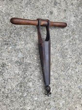 ANCIEN OUTIL TARIERE VRILLE A TROU DE BONDE ALESOIR EN METAL ET BOIS N°10