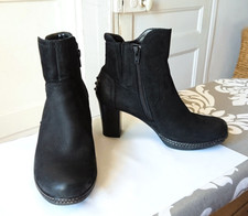 Bottines cuir nubuck noir dela